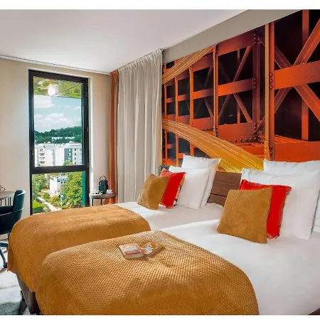 Novotel Paris Val De 4*