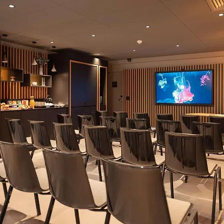 Hotel Novotel Paris Val De 4*