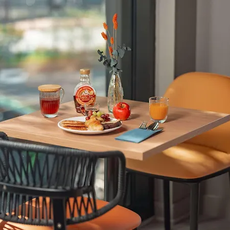 Novotel Paris Val De 4*