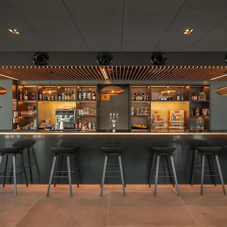Novotel Paris Val De Ξενοδοχείο 4*