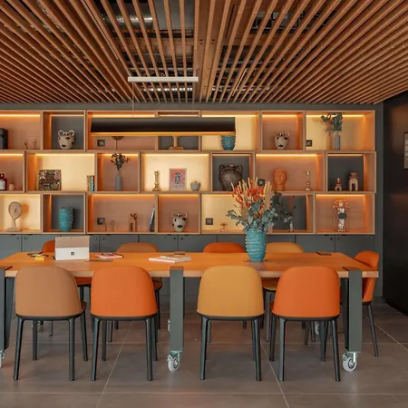 Novotel Paris Val De Hotel 4*